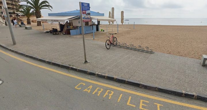 Parada del carrilet turístico en la Platja Gran